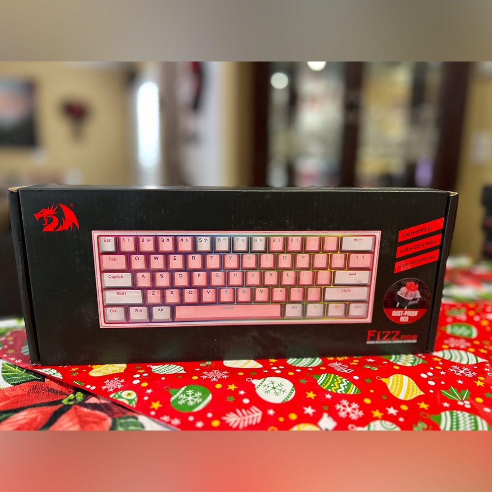 Redragon K617 Fizz Gaming Mechanical Keyboard 60% Compact Wired RGB Backlit. NEW